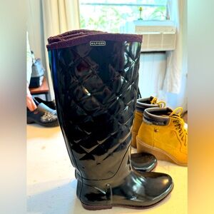 Ladies Tommy Hildiger insulated rain boots